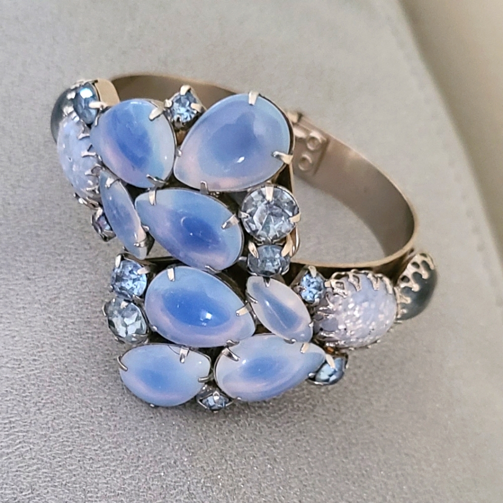 Catseye cuff bracelet